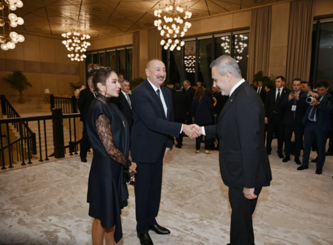 Prezident İlham Əliyevin adından AQEM-in 7-ci Zirvə Görüşünün iştirakçılarının şərəfinə şam yeməyi verilib - Foto