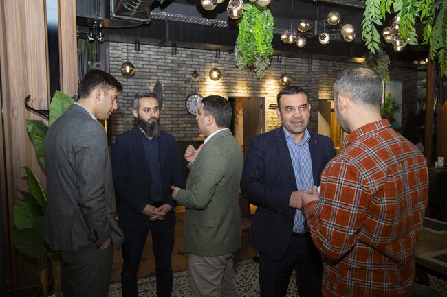 6-cı "Yerli şirkətlərin tanıtım sərgisi"nin iştirakçıları ilə görüş baş tutdu - FOTO