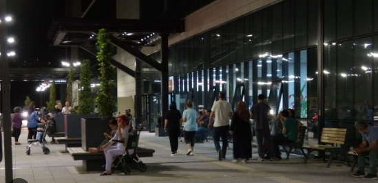 "Məni vecinə almadınız" dedi, xəstəxanaya hücum etdi - VİDEO