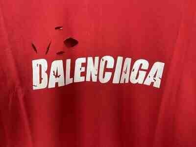 Bu cırıq gödəkçənin 40 min qiyməti var - VİDEO