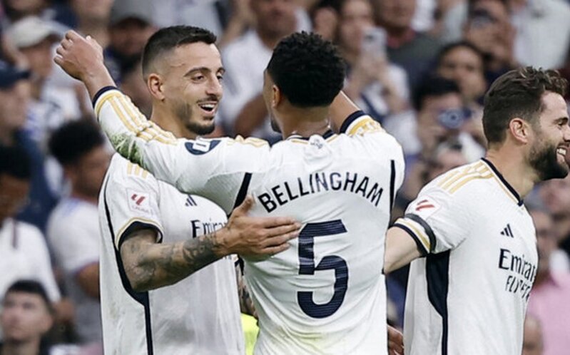 "Real" İspaniya çempionu olub