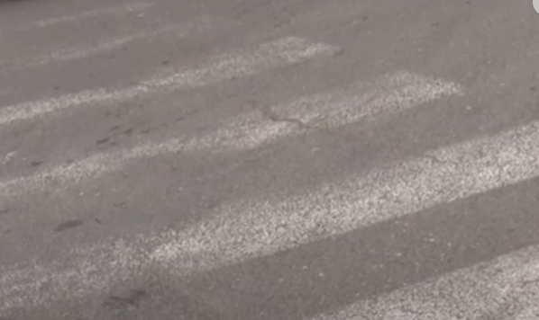 Paytaxt yollarındakı rəngi getmiş piyada zolaqları - TƏHLÜKƏ MƏNBƏYİ