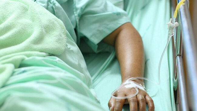 41 yaşlı müəllim işdə öldü