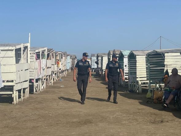 Çimərliklərə əlavə polis naryadları cəlb olunub - FOTO