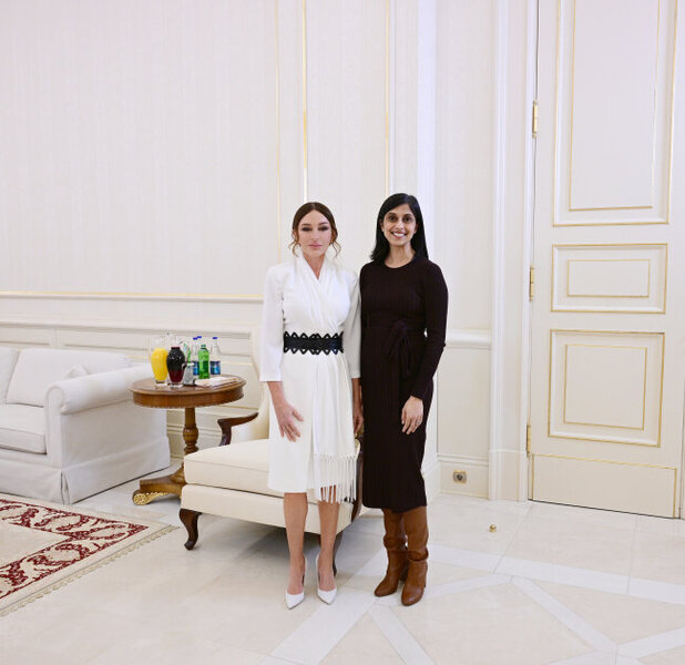 Prezident və xanımı Vens ailəsi ilə - Fotolar