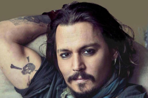 Conni Depp "Karib dənizinin quldurları" filminə qayıdır