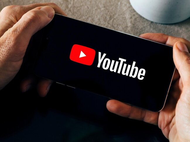 "YouTube" milyonlarla abunəçisi olan kanalları sildi