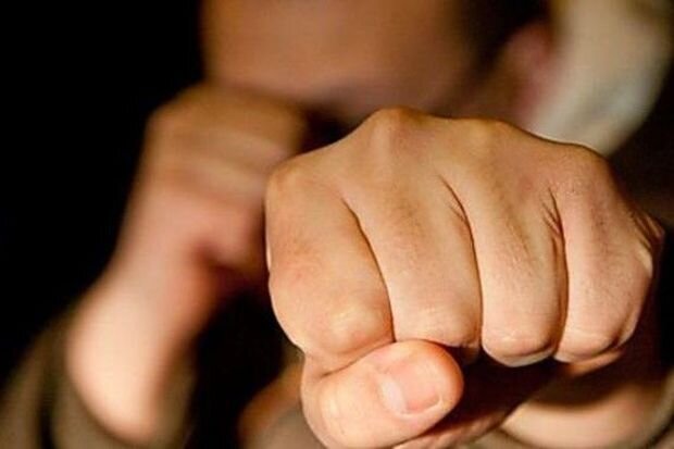 Kişi yuxusunu pozduğu üçün müdirini öldürdü