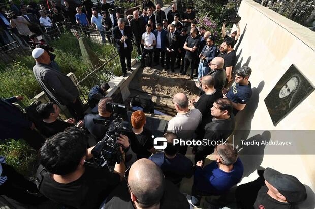 Əməkdar artist Cavanşir Məmmədov dəfn olundu - YENİLƏNİB