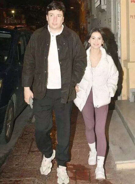 "Şakir Paşa ailəsi"nin aktrisası iş adamı ilə sevgilidir - Foto