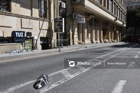 Bakıda velosiped yollarına quraşdırılan baryerlər kimlərin qəzəbinə tuş gəlib? - FOTO