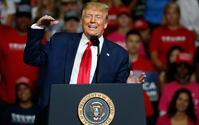 Tramp İrana sabaha kimi vaxt qoydu