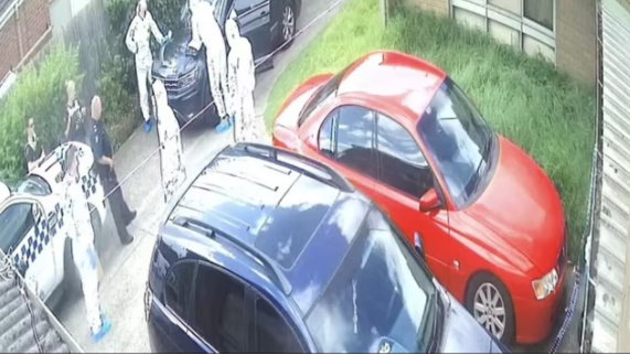 Qorxunc HADİSƏ: Qadın 5 il qardaşının meyiti ilə YAŞADI