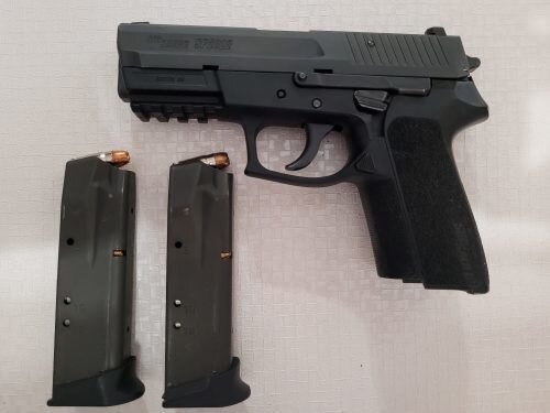 Yeniyetmə məktəbdəki qətliamı "Qara Cümə"də alınan silahla törədib - FOTO