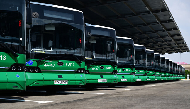 Prezident yeni elektrik avtobuslarına mindi - Fotolar