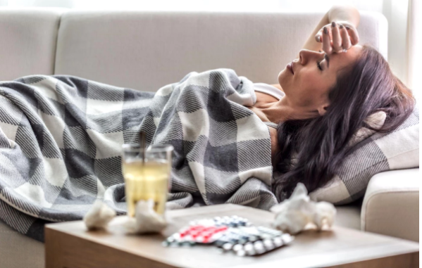 ÜST: "COVID-19-un yeni variyantı "FLiRT" virusu yayılır"