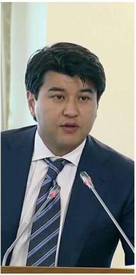 Qazaxıstanda YENİ QANUN: Arvadını döyərək öldürən keçmiş nazir ömürlük həbs ediləcək? - FOTO