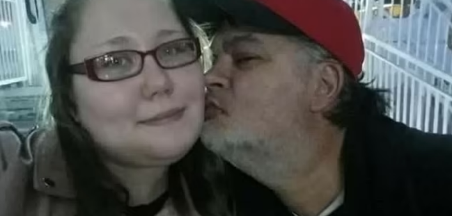 27 yaşlı qız keçmiş sevgilisinə analıq edir - FOTOLAR