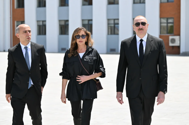 İlham Əliyev Cəbrayıl rayonunun Şükürbəyli kəndinin açılışında iştirak edib - FOTO - VİDEO