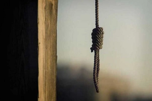 Sabirabadda 26 yaşlı kişi özünü asdı