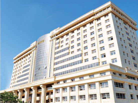 Bu klinikanın direktoru istefa verdi - Gəray Gəraybəylinin rektoru olduğu ATU-da nə baş verir?