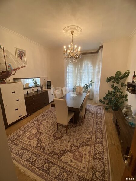 TƏCİLİ HƏYƏT EVİ SATILIR - FOTOLAR