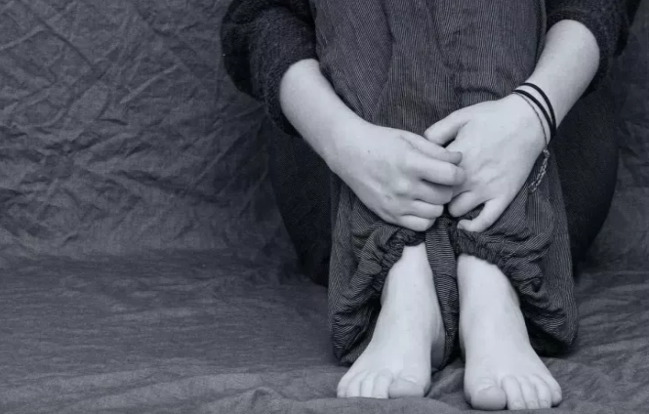 Alimlər ən bədbəxt nəsli müəyyən etdilər: artıq xoşbəxt mərhələ deyil