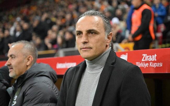 Ramil Şeydayevin çıxış etdiyi klub baş məşqçisi ilə vidalaşıb