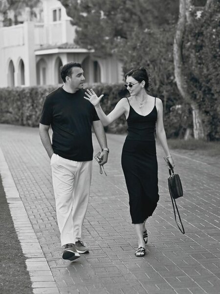 Həyat yoldaşının ad gününü belə təbrik etdi - Fotolar