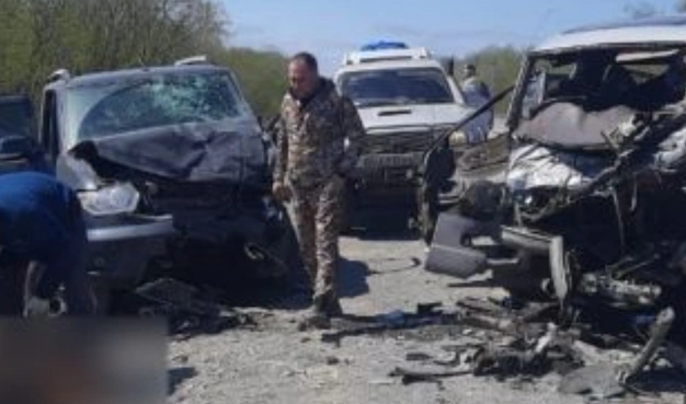 Rusiyalı nazir qəzaya düşdü: Vəziyyəti ağırdır