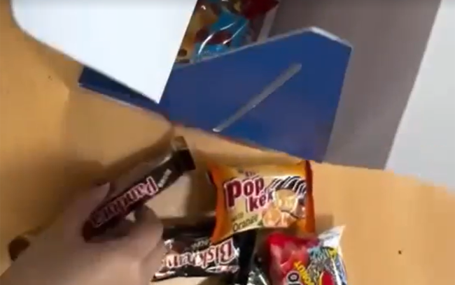 Müəllimlərə verilən bayram sovqatı müzakirə yaratdı - Açıqlama - Video