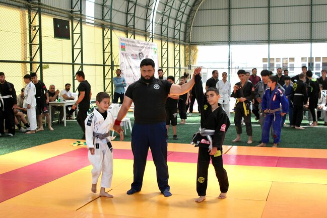 Azərbaycan Braziliya Ciu citsu İctimai Birliyinin təşkilatçılığı ilə Azərbaycan Silahlı Qüvvələri Gününə həsr olunmuş turnir keçirilib