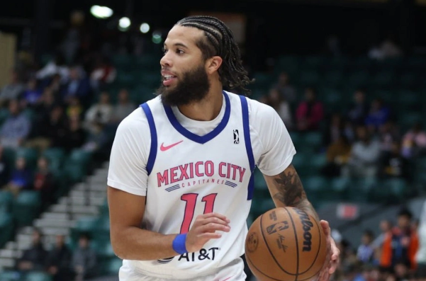 Keçmiş basketbolçu boksçu olmaq qərarına gəldi