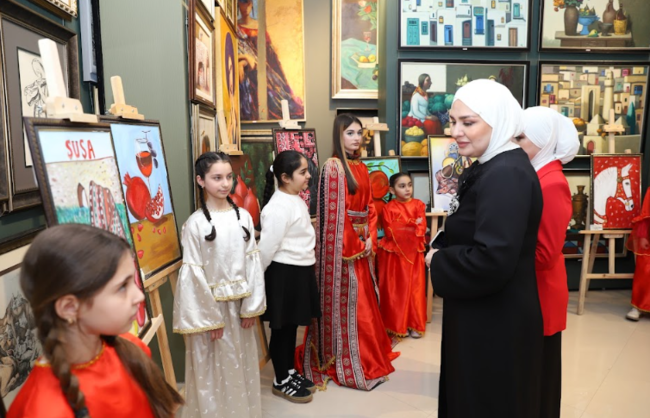 Xətai Sənət Mərkəzində "Milli-mənəvi dəyərlərimiz" adlı incəsənət sərgisi keçirilib - FOTOLAR