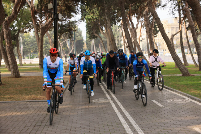 9 Noyabr – Dövlət Bayrağı Günü münasibətilə veloyürüş keçirilib - FOTO