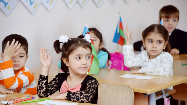 Bəzi valideynlər narazıdır: Azərbaycanda məktəbəqədər təhsil ləğv edilir? - Açıqlama