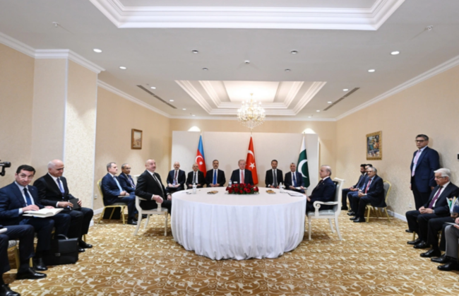 Astanada İlham Əliyev, Rəcəb Tayyib Ərdoğan və Şahbaz Şərif arasında üçtərəfli görüş keçirilib