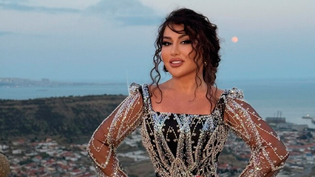 Evində çalışan qadın qızıllarını oğurlayıb