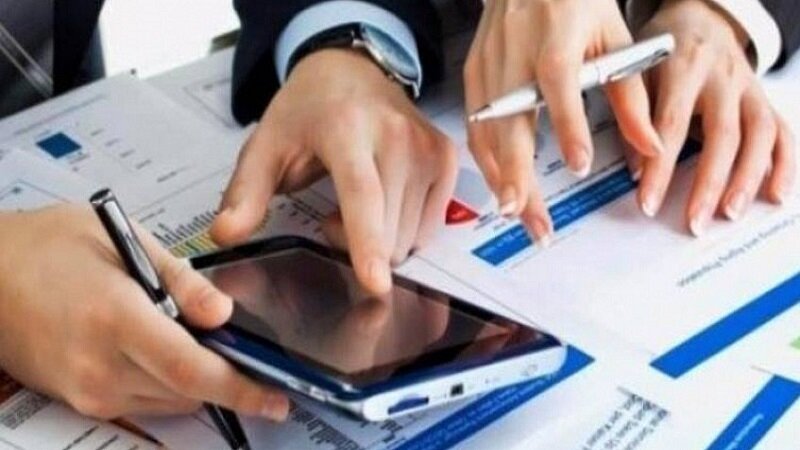 Sabiq deputatın qardaşı oğlunun 350 min vergi borcu var