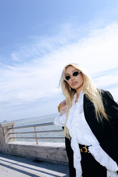 Röya Ayxandan yeni sürpriz!