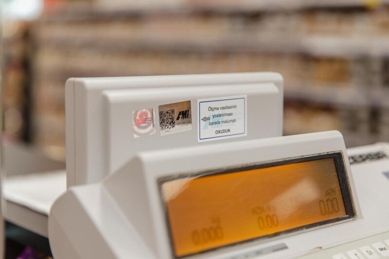 Azərbaycan Metrologiya İnstitutu "Araz" supermarketlərdə tərəzilərin düzgünlüyünü təsdiqləyib