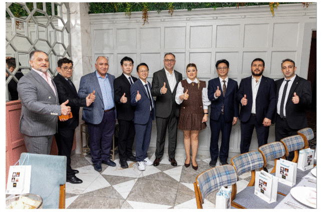 İftar süfrəsi və təqdimat: iş dünyası bir araya gəldi