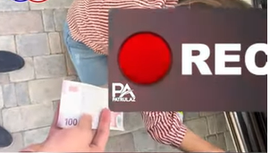 Bakıda qadın 100 manat üçün özünü maşın altına atdı - VİDEO