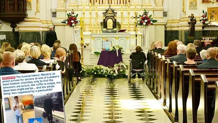 Hamının danışdığı sirli dəfn mərasimi: Tabut boş olub, zaldakı insanların... - FOTO