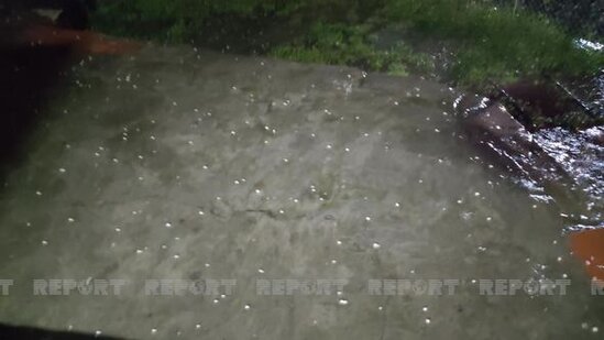 Qaxa güclü dolu yağıb - FOTO