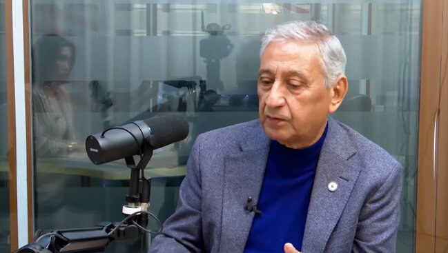 Keçmiş nazir: "O qədər iş var ki... Luboy restoranda qab yumaq yeri var" - VİDEO