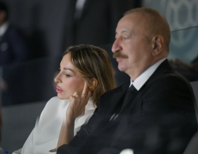 Prezident İlham Əliyev FIFA U-15 dünya çempionatının və festivalının açılış mərasimini izləyib - YENİLƏNİB+Foto/Video