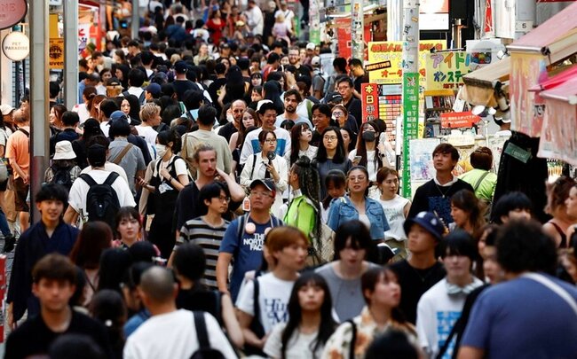 Sorğu: Yaponların əksəriyyəti Trampdan narahatdır