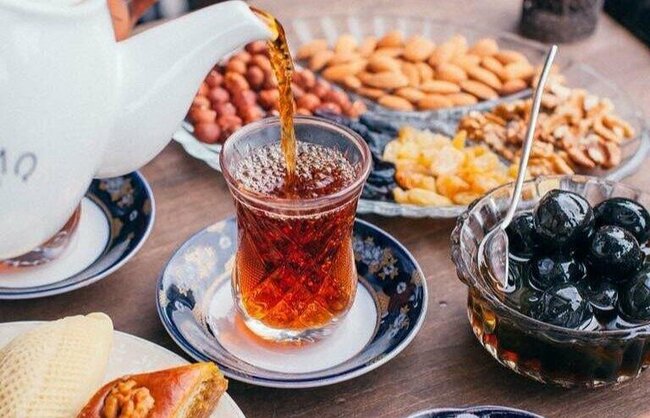 Hər gün qaşıq- qaşıq yeyirik - Mədəmizi "deşirmiş"