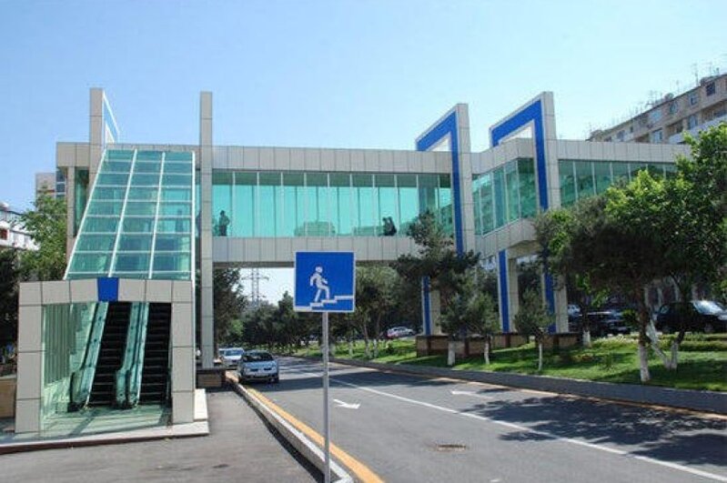 Yerüstü piyada keçidlərindən niyə İMTİNA EDİRİK? – Ekspert qüsurları SADALADI